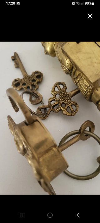 Candados británicos bronce  antiguo