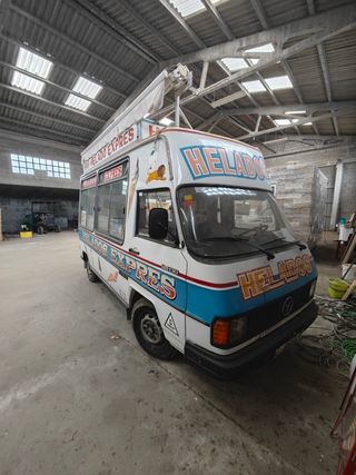 Foodtruck mercedes-Benz