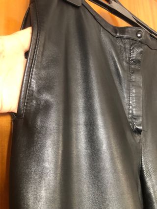 Pantalon cuero vintage negro
