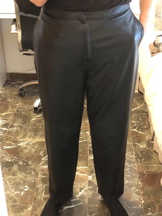 Pantalon cuero vintage negro