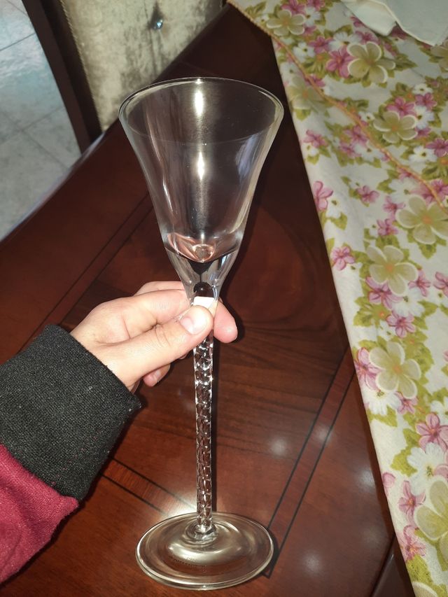 Servizio di bicchieri in cristallo