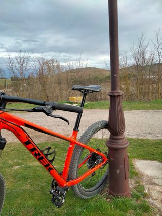 TREK ROSCOE 8