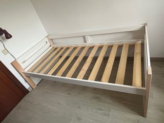 Cama individual con colchón