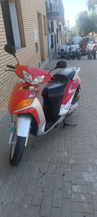 Scuter 125 inyección