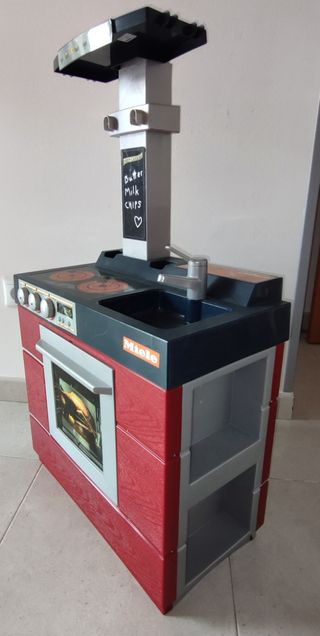 Cocinita de juguete Miele