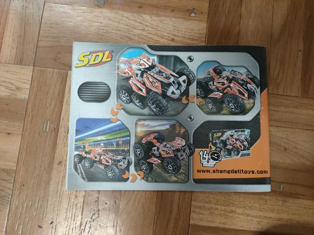 Coche todo terreno teledirigido