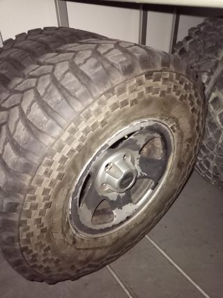 Llantas y neumáticos Jeep 31"