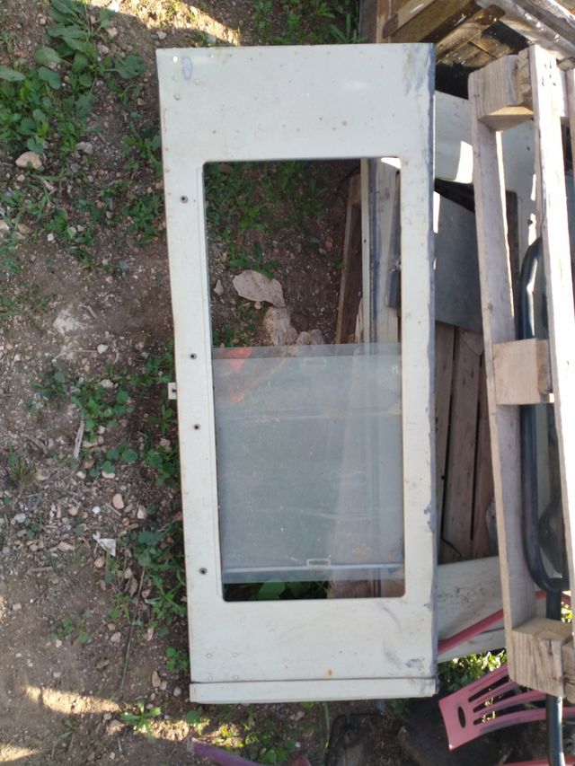 Lateral land Rover Santana