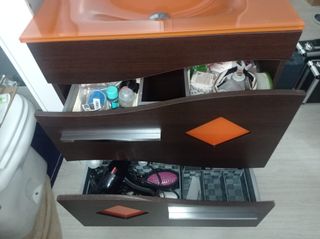 Mueble de baño y accesorios