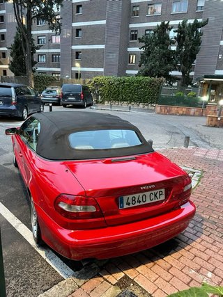 Volvo C70 2003