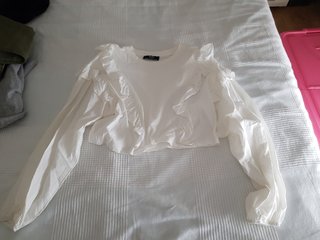 Rebaja ropa bershka/stradibarios S/xs