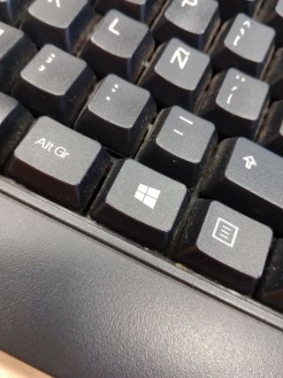 Instalación de software, periféricos y hardware