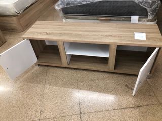 Mueble de television nuevo