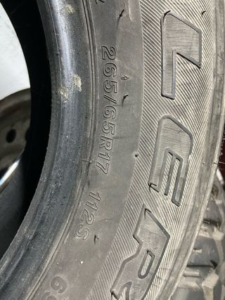 Neumatico 265/65R17 bridgestnone dueler