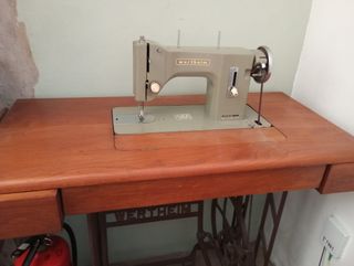 Maquina de coser wertheim