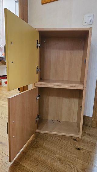 (Rebajado) Estanterías con forma de cubo