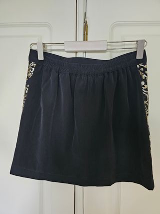 Falda NUEVA lentejuelas de Stradivarius 