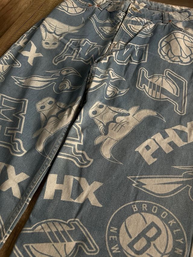 Pantalones de los equipos de basket de la NBA