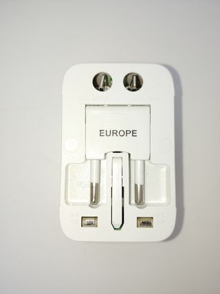 Transformador enchufe corriente 150 paises