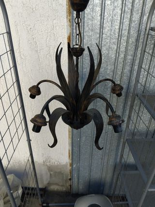 Lampadario in stile Liberty