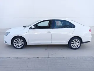 SEAT TOLEDO 2013