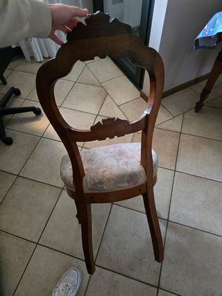 Tavolo in Noce€800 - 4 Sedie Luigi Filippo€30