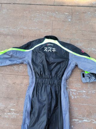 Se vende chubasquero moto