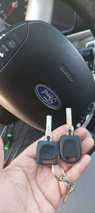 Copia de llaves de coche en Sevilla