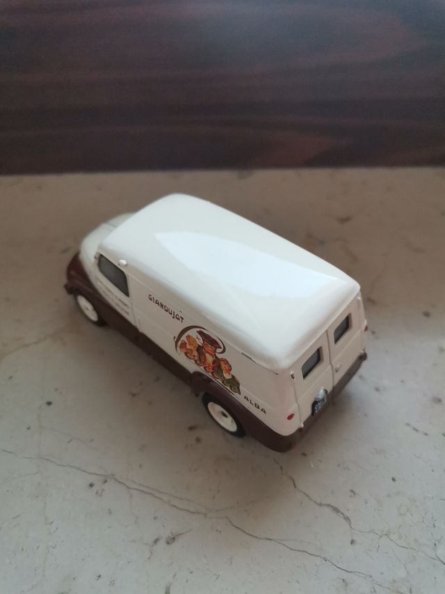 Fiat 615 gianduia Ferrero 1/43