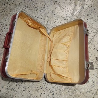 Maleta vintage granate