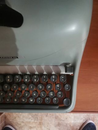 Máquina de escribir, años 70.