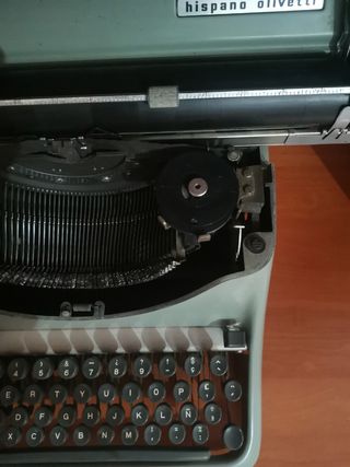 Máquina de escribir, años 70.