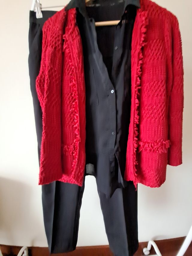 Calça, blusa e casaco