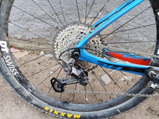 BICI BH 29 DE CARBONO