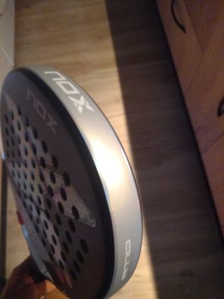 Pala padel nox at10 nueva