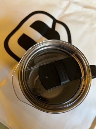 Taza térmica y bolsa de asas Mondraker