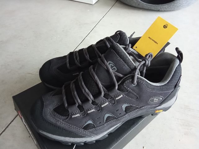 Zapatilla de montaña