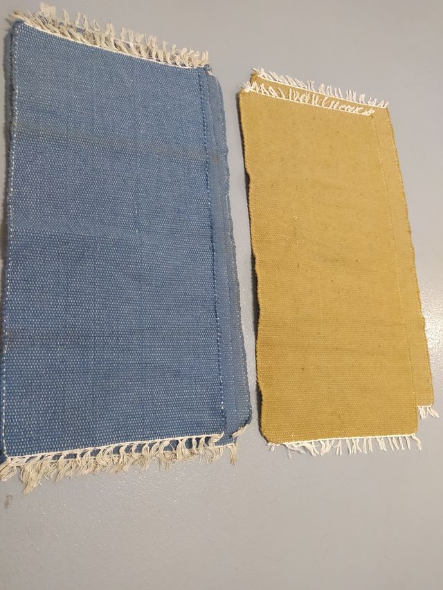 Alfombra tipo jarapa. Amarilla..y azulon