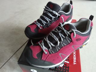 Zapatilla montaña mujer