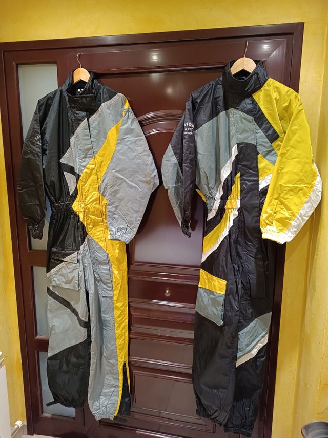 MONOS MOTO AGUA IMPERMEABLE MARCA LEVIOR