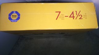 Sillita de madera para comer