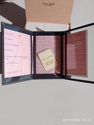 CARTERA BILLETERA PIEL UBRIQUE NEGRA A ESTRENAR