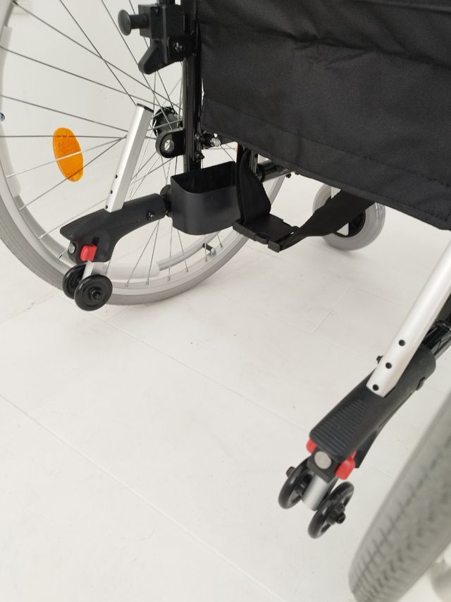 Silla de ruedas antivuelco