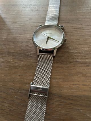 Reloj Nixon mujer the Kesignton imperdible