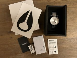 Reloj Nixon mujer the Kesignton imperdible