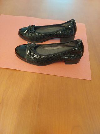 Zapatos num. 38