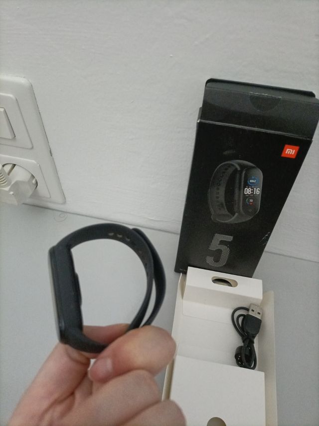 Xiaomi Mi Smart Band 5