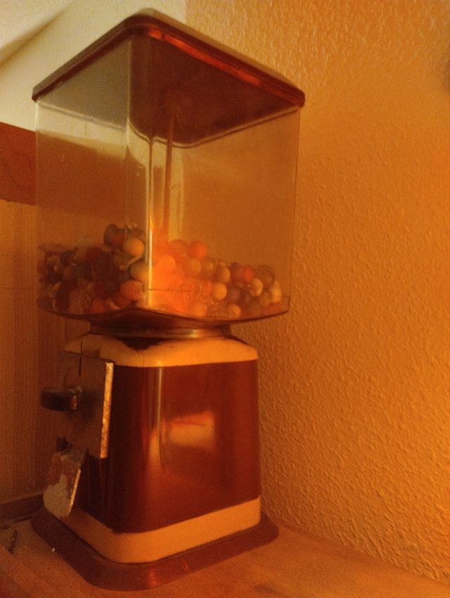 Maquina expendedora. 99 €