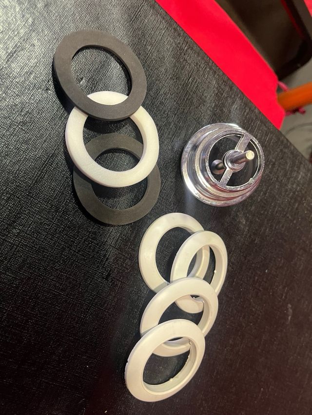 Guarnizioni per lavabo: vite di tenuta di scarico