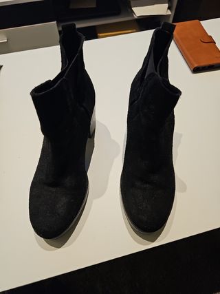 Botines negros
